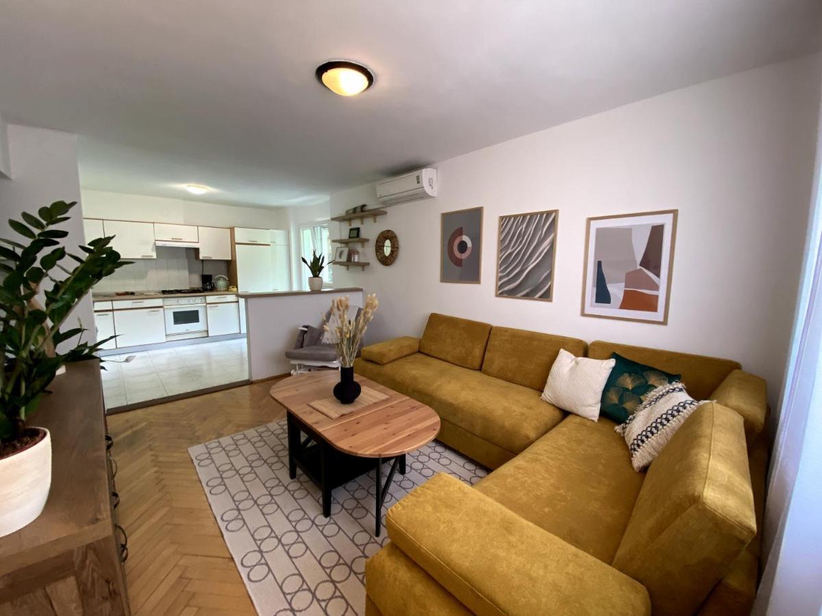 Apartman Francesca Pula Zewnętrze zdjęcie