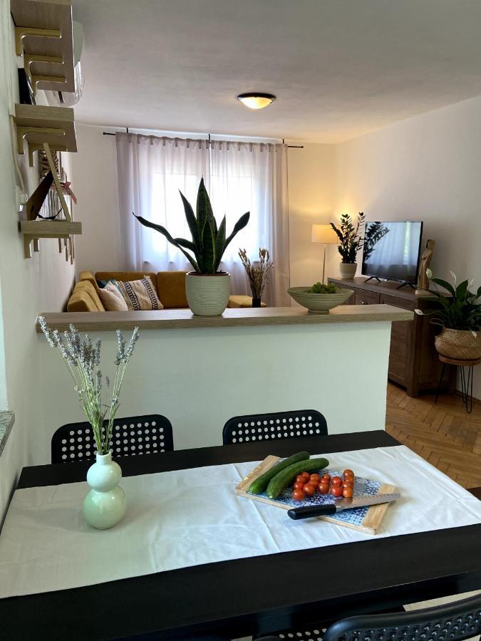 Apartman Francesca Pula Zewnętrze zdjęcie